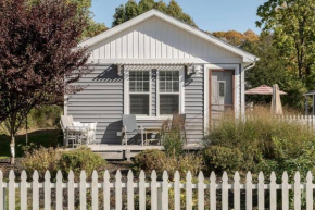 The Little Haven - Charming Coastal Cottage